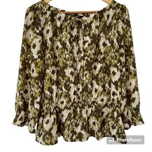 JACOB GREEN/BROWN/BEIGE ANIMAL PRINT BLOUSE W/ ELASTIC WAIST/PLEATED NECKLINE, M
